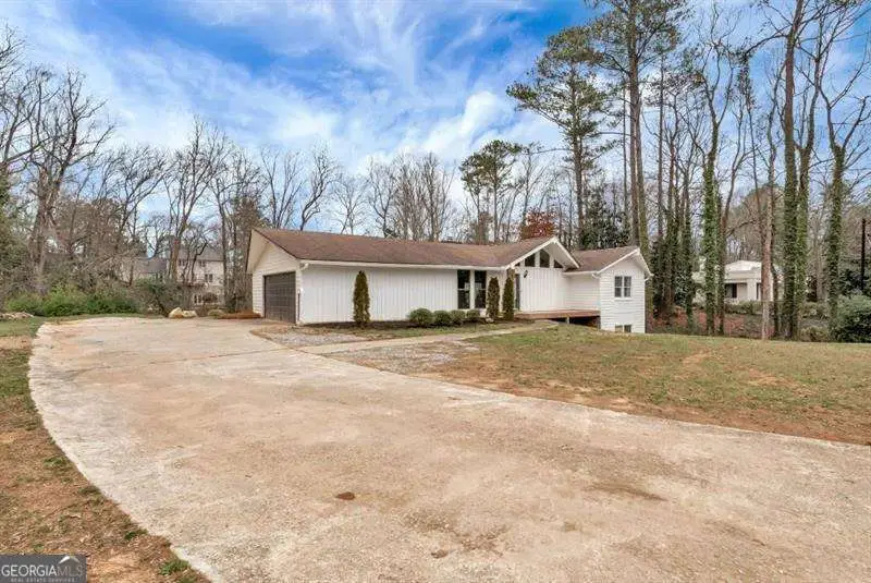 905 Heards Ferry Road, Sandy Springs, GA 30328 - #3