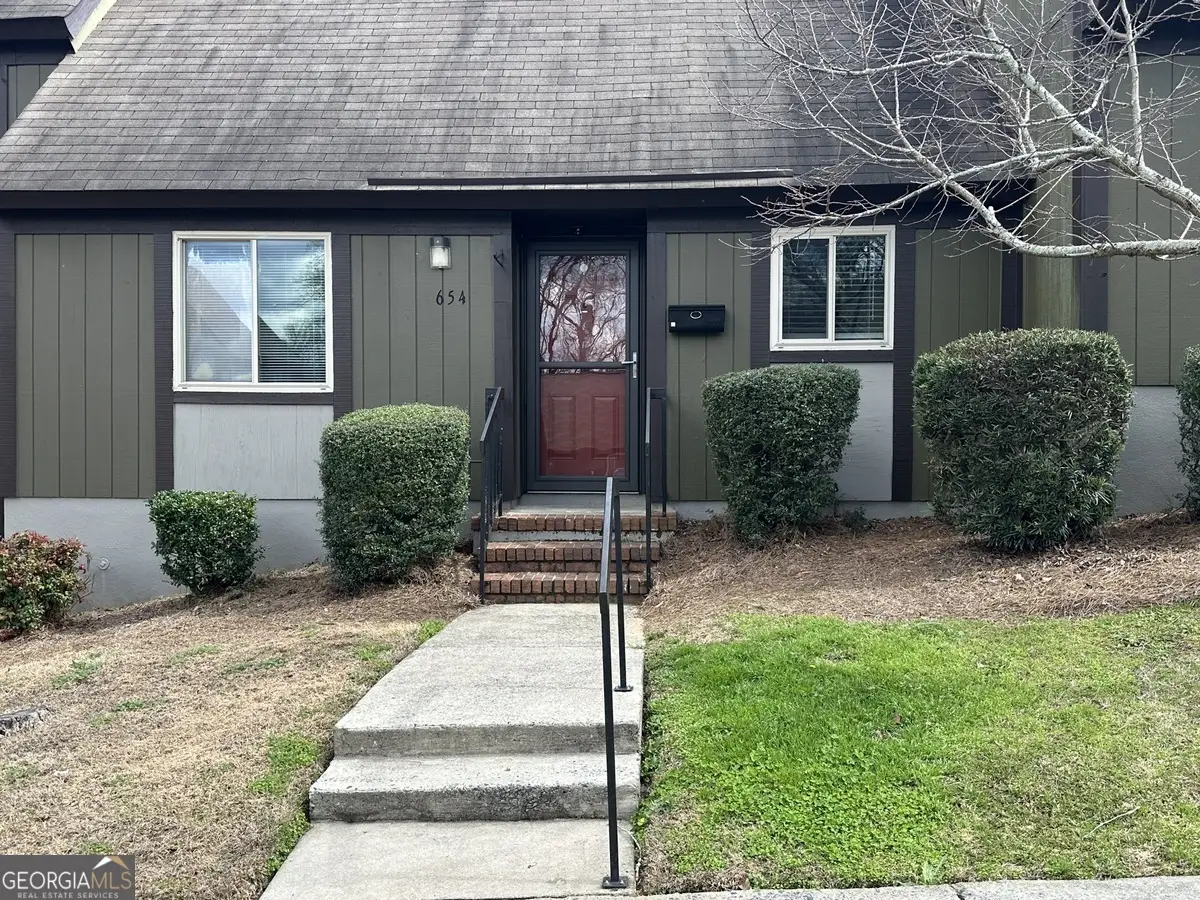 654 Willow Creek Drive, Macon, GA 31204 - #1