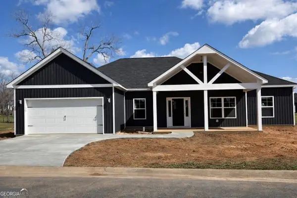 155 Village Circle, Cochran, GA 31014
