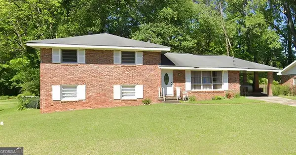 1905 Janet Lane, Decatur, GA 30035