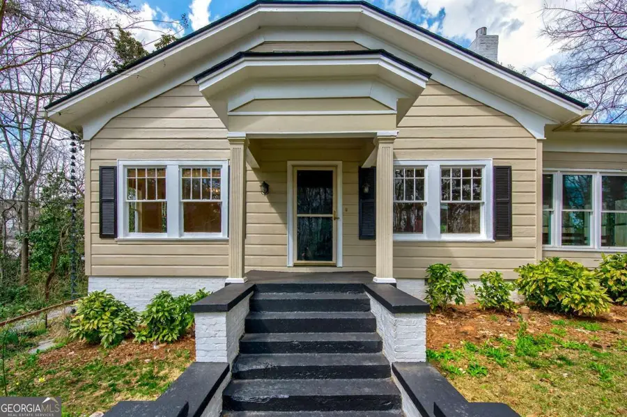 304 E Jackson Street, Buford, GA 30518 - #2