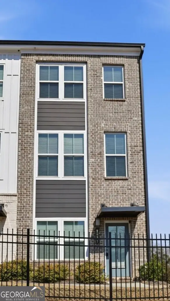 2631 Creekside Drive Nw, Atlanta, GA 30318 - #1