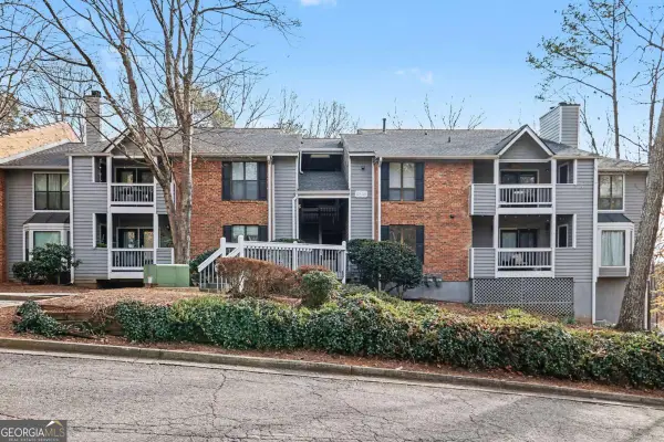 225 Warm Springs Circle, Roswell, GA 30075