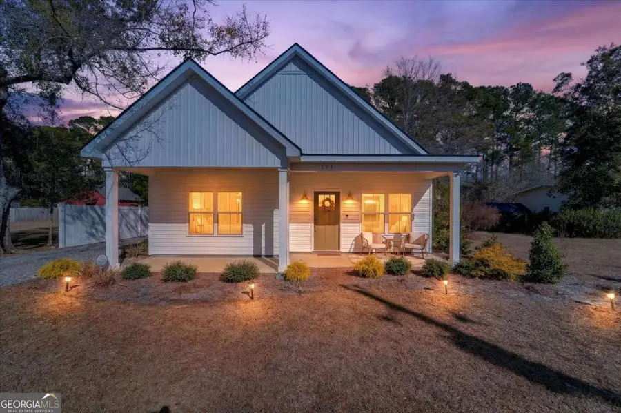 301 S Ash Street, Springfield, GA 31329 - #2