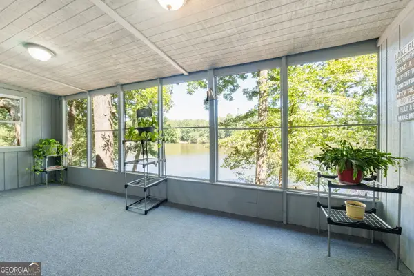 196 Horseshoe Bend Road, Jackson, GA 30223