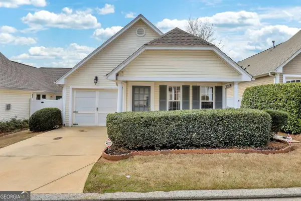 100 Highland Falls Drive, Hiram, GA 30141