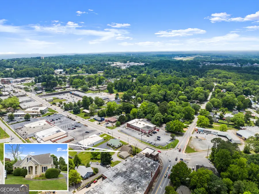 592 N Main Street, Cornelia, GA 30531 - #3
