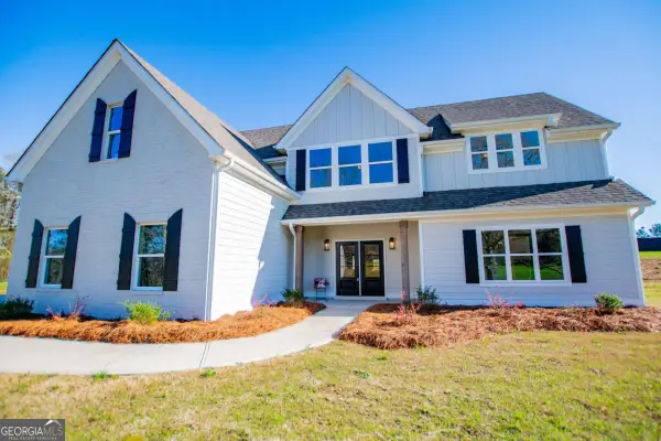 102 Red Oak Lane, Carrollton, GA 30116