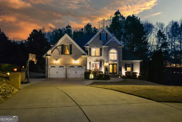 515 Hillcrest View Drive Ne, Suwanee, GA 30024