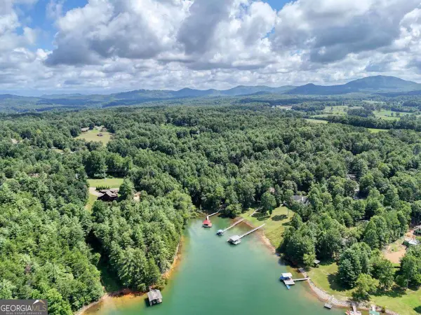 184 Whisper Cove, Blairsville, GA 30512