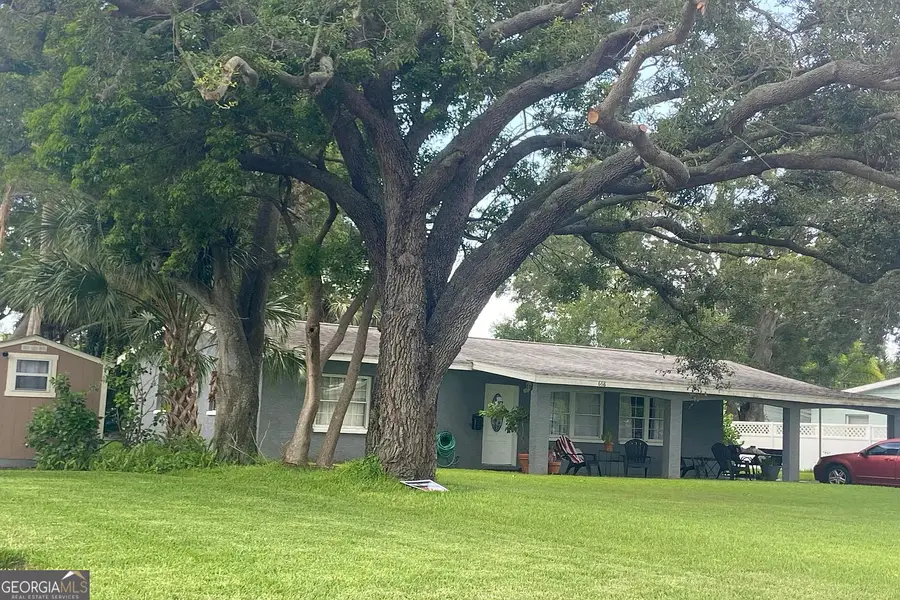 668 44th Avenue Ne, Saint Petersburg, FL 33703 - #3