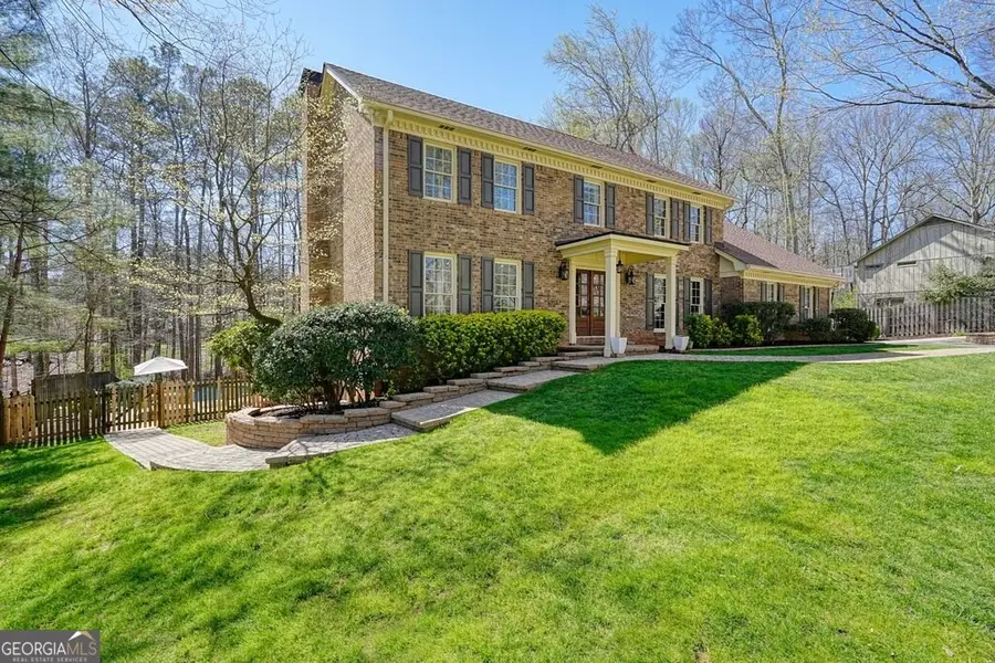 235 Oak Leaf Circle, Roswell, GA 30075 - #3