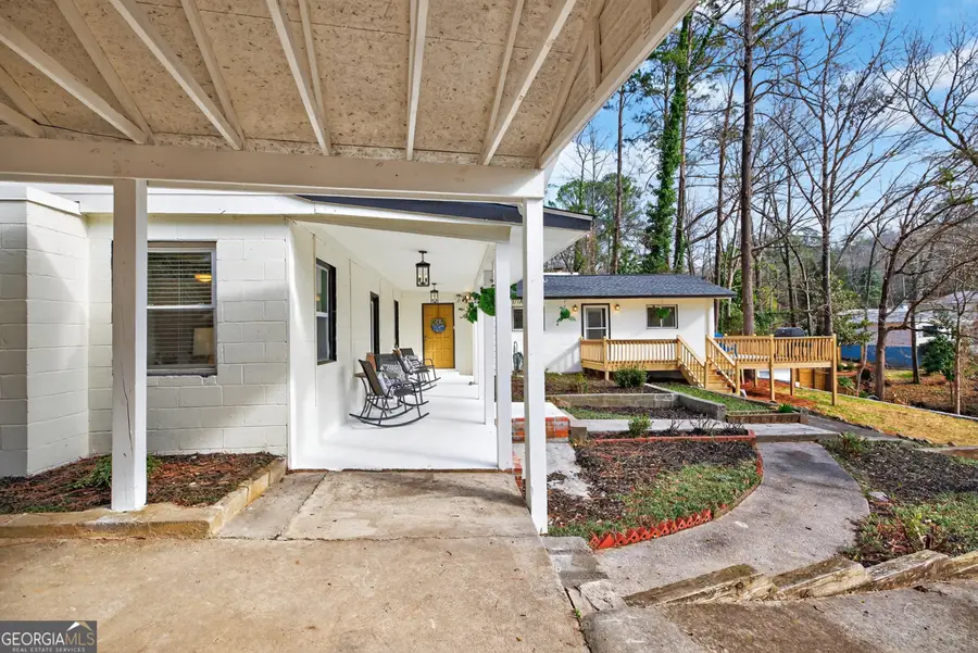 2439 Lakeshore Dr Ne, Conyers, GA 30012 - #2