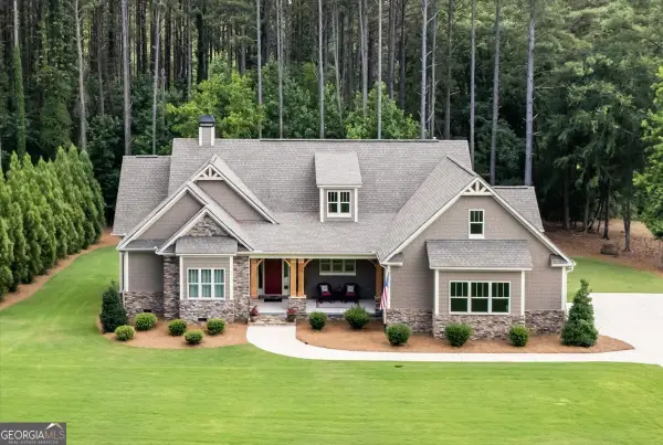 141 Hidden Lakes Drive, Gray, GA 31032