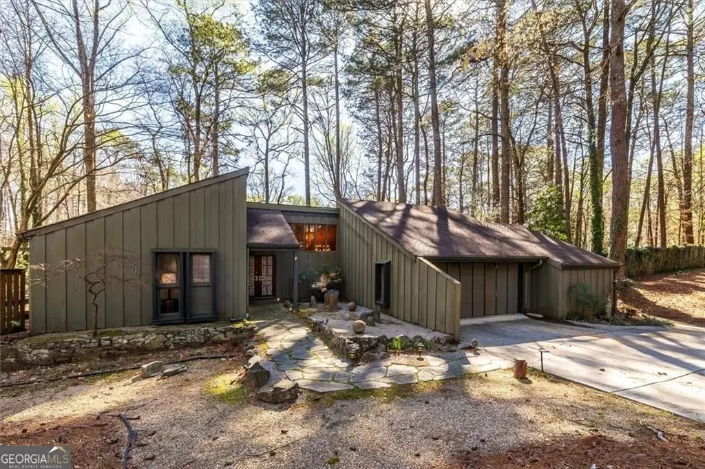 4917 Mountclaire Road, Smoke Rise, GA 30087 - #1