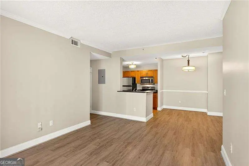 1074 Peachtree Walk Ne #B212, Atlanta, GA 30309 - #2