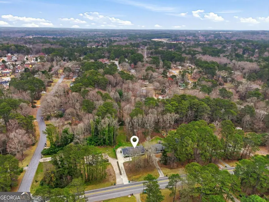 1066 Oak Road Sw, Lilburn, GA 30047 - #3