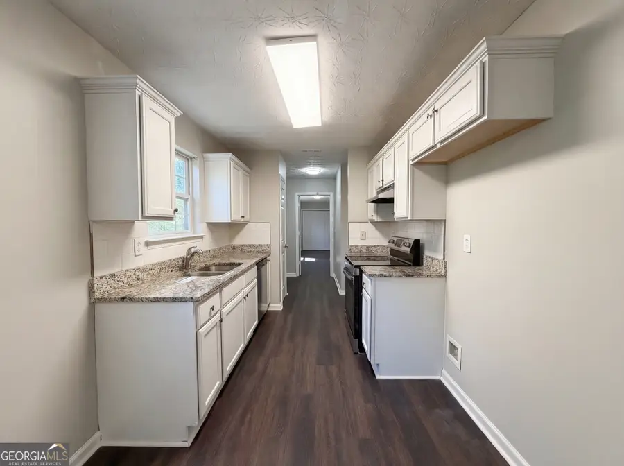 868 Scott Road, Riverdale, GA 30296 - #2