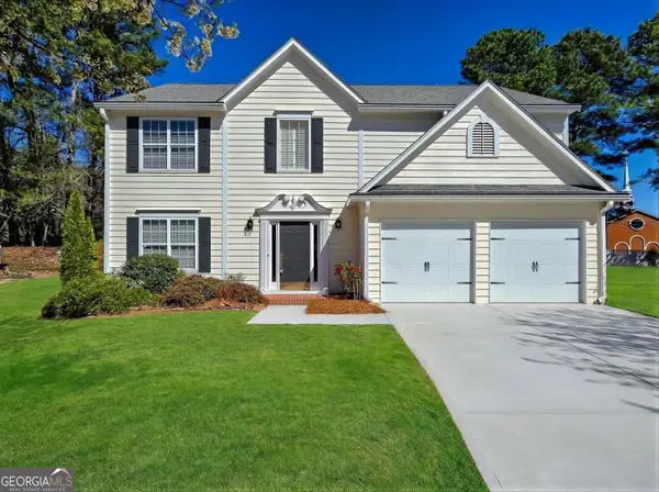 1010 Hidden Pond Lane, Roswell, GA 30075