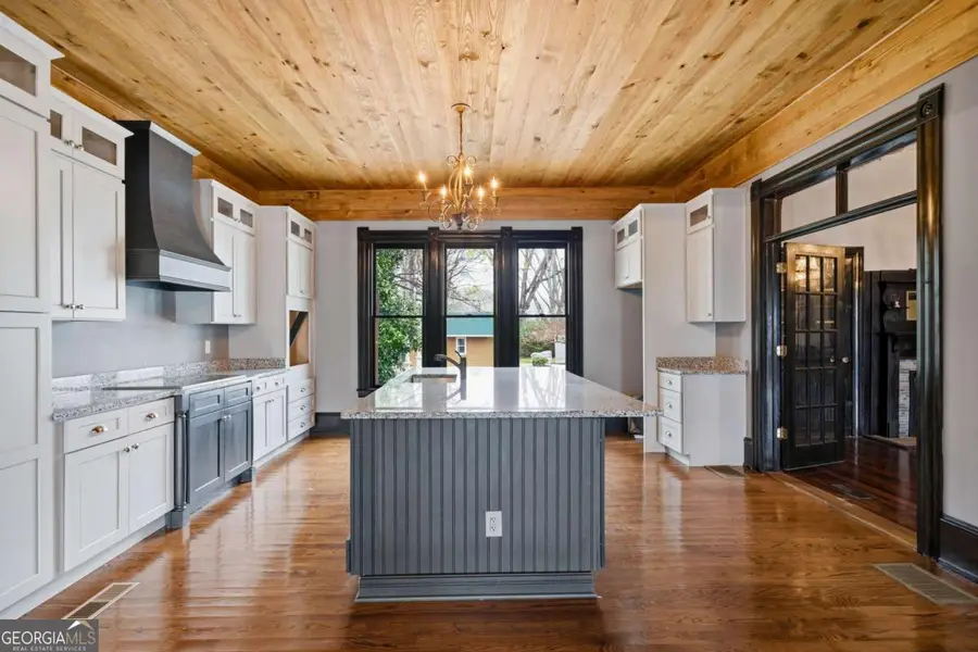 108 King Street, Adairsville, GA 30103 - #2