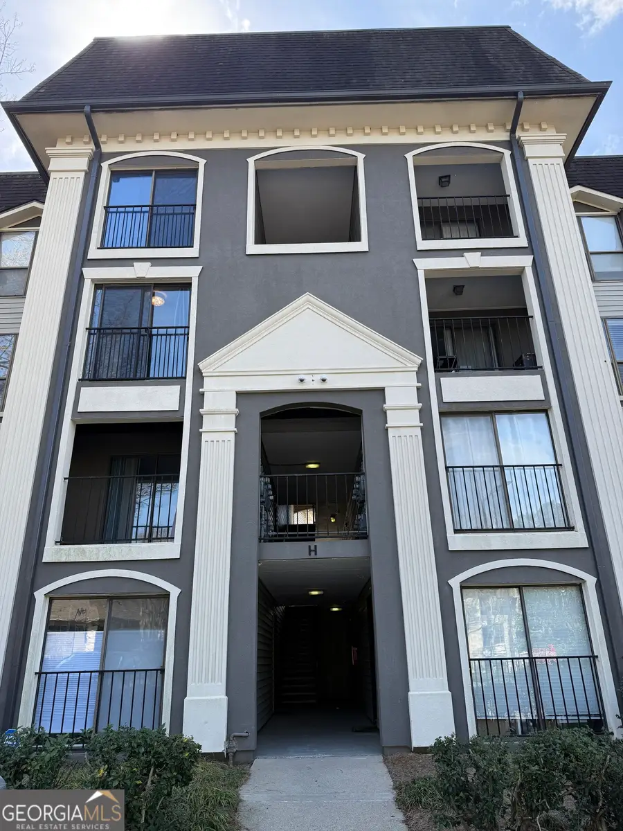 2657 Lenox Road Ne #APT 110, Atlanta, GA 30324 - #3