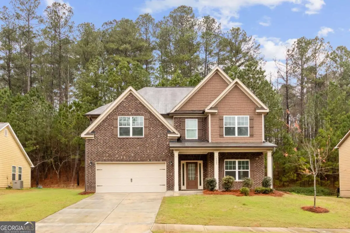 5665 Valley Loop, Fairburn, GA 30213 - #1