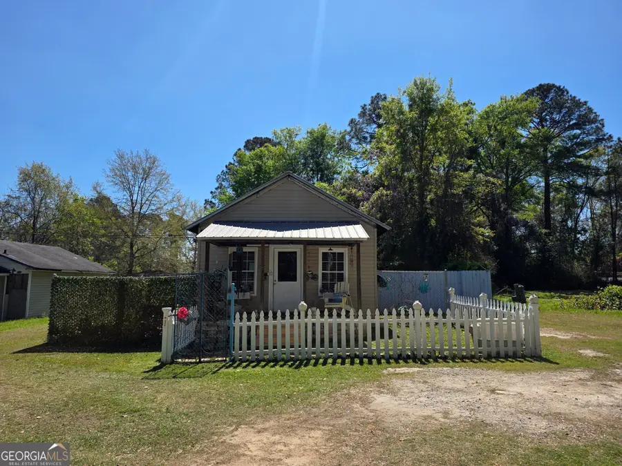 729 W Jones Avenue, Statesboro, GA 30458 - #3