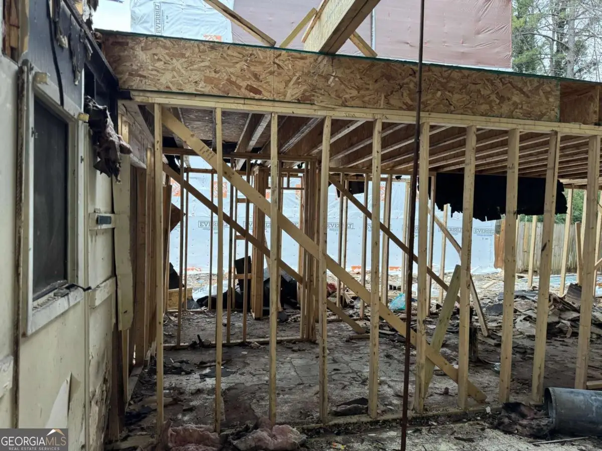 410 Prince Of Wales, Stone Mountain, GA 30083 - #1