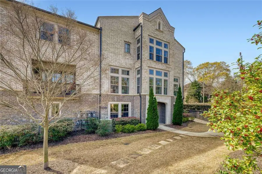 2381 Brissett Lane, Brookhaven, GA 30319 - #3