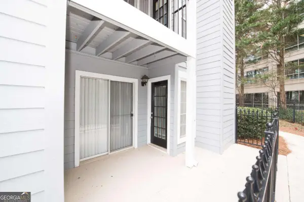 125 Granville Court, Atlanta, GA 30328