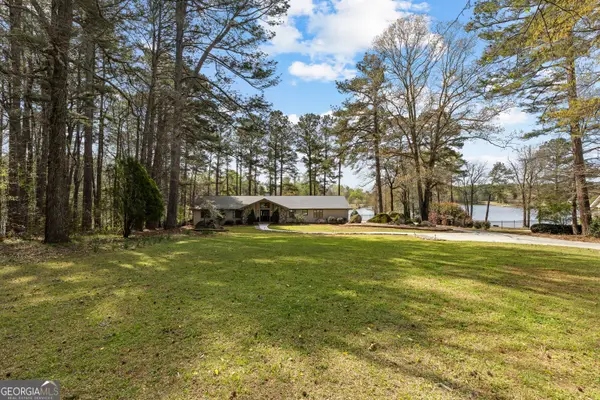 2025 Castle Lake Drive, Tyrone, GA 30290