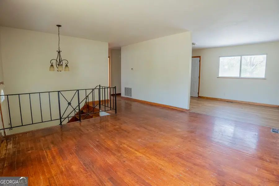 423 Alabama Avenue, Warner Robins, GA 31093 - #3