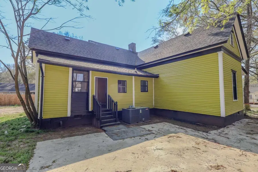 711 Davis Street, Monroe, GA 30655 - #3