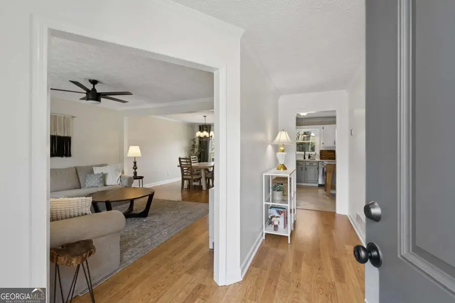 609 Farmbrook Trail Ne, Kennesaw, GA 30144 - #2