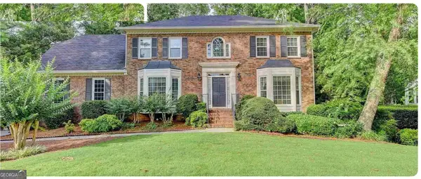 380 Silver Creek Run, Lawrenceville, GA 30044