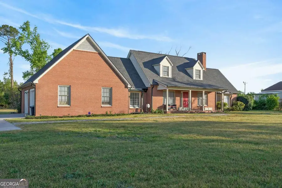 74 N Gill Street, Hazlehurst, GA 31539 - #2