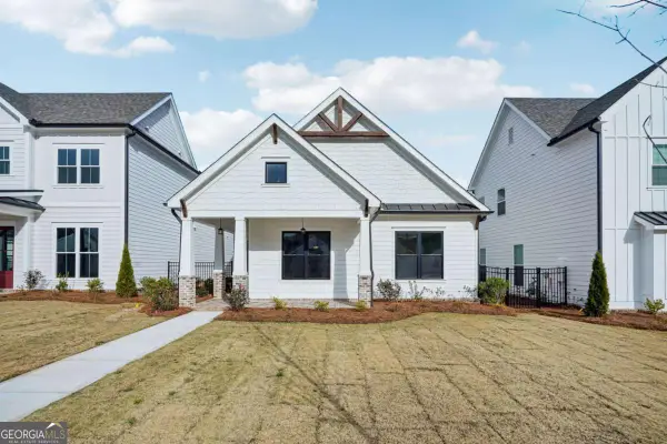 1028 Eastman Court, Hoschton, GA 30548