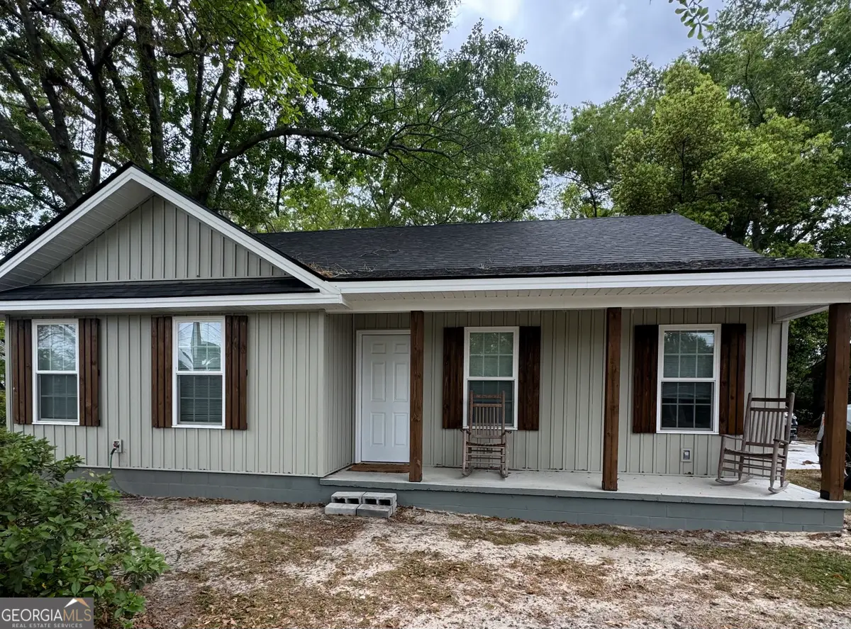 412 Morris Street, Glennville, GA 30427 - #1