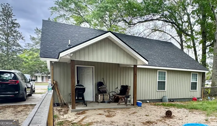 412 Morris Street, Glennville, GA 30427 - #2