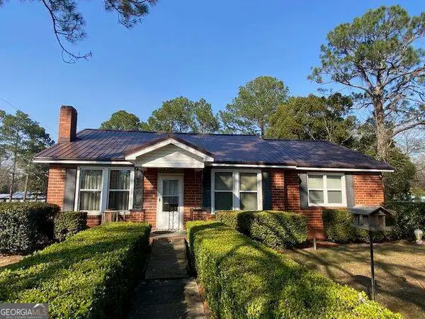 215 W 13th Street, Tifton, GA 31794