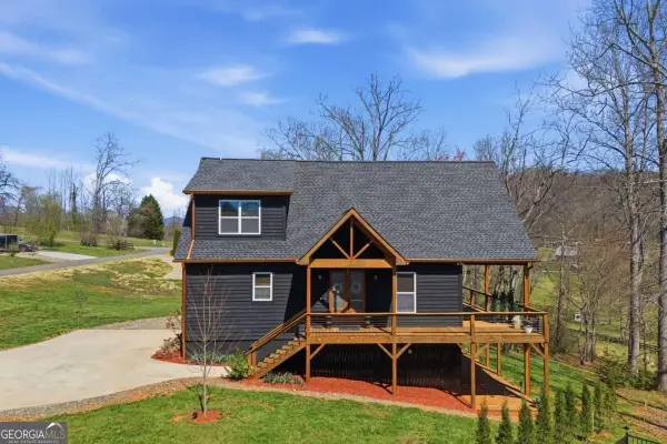 784 Sneaking Creek Drive, Hayesville, NC 28904