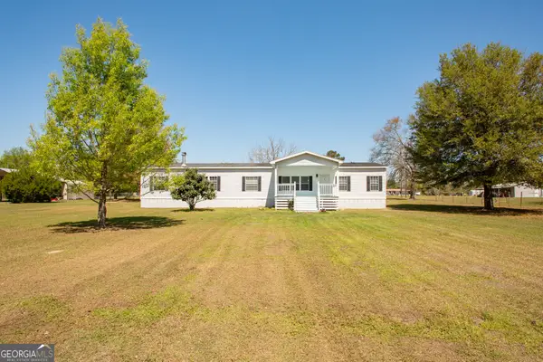 2734 Woodridge Road, Waycross, GA 31503