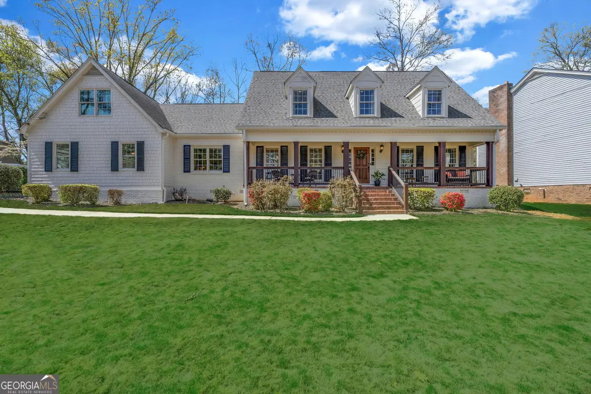 5002 Vernon Oaks Drive, Dunwoody, GA 30338 - #1