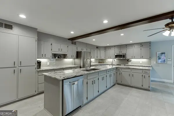 5984 Dolvin Lane, Buford, GA 30518