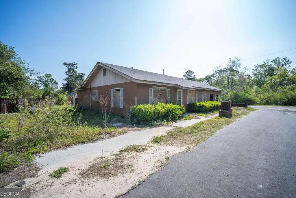 49 Collins Street, McRae, GA 31055 - #1