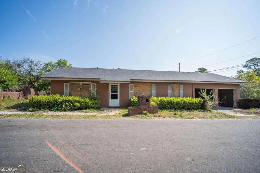 49 Collins Street, McRae, GA 31055 - #2