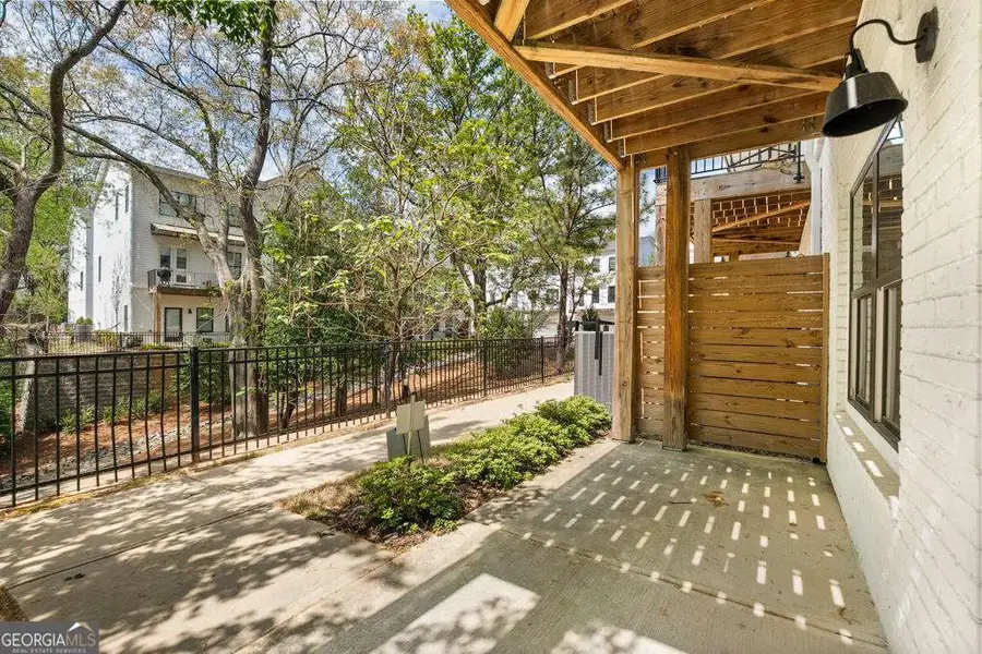 2004 Oak Lane Nw, Atlanta, GA 30318 - #2