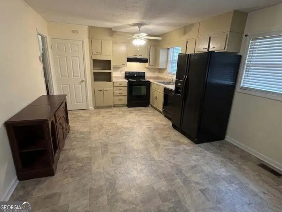 6052 Pinecreek Road, Forest Park, GA 30297 - #2