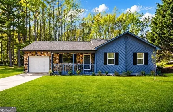 5385 Garvey Drive, Fairburn, GA 30213