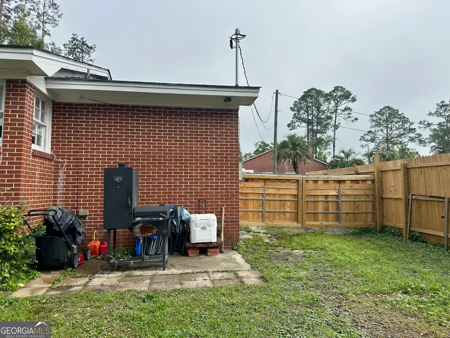61 W Bruce Street, McRae Helena, GA 31055 - #3